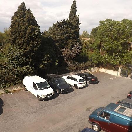 Appart 2/4 Pers Proche Centre Avec Balcon, Parking Narbonne Exterior photo